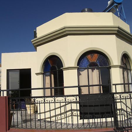 Una Noche Más B&B Montevideo Esterno foto