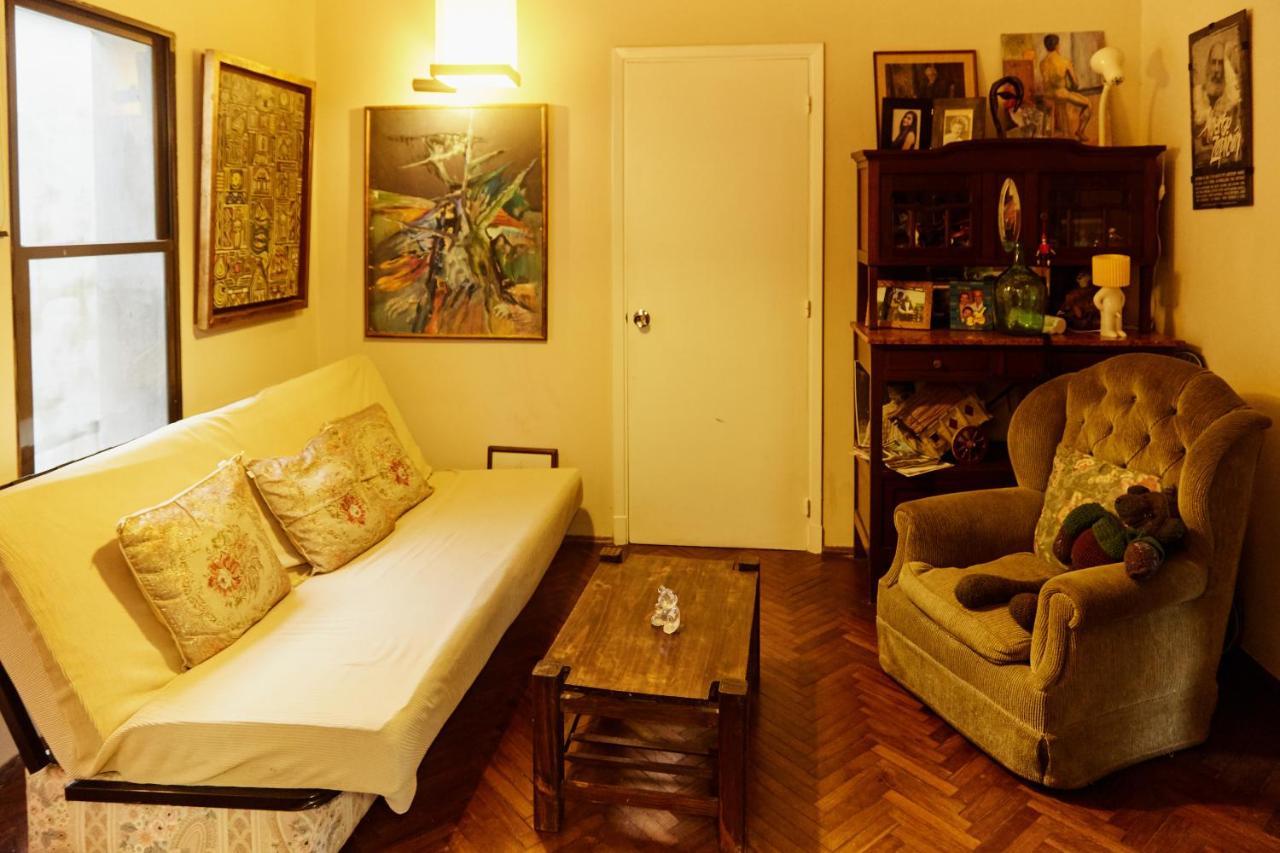 Una Noche Más B&B Montevideo Esterno foto