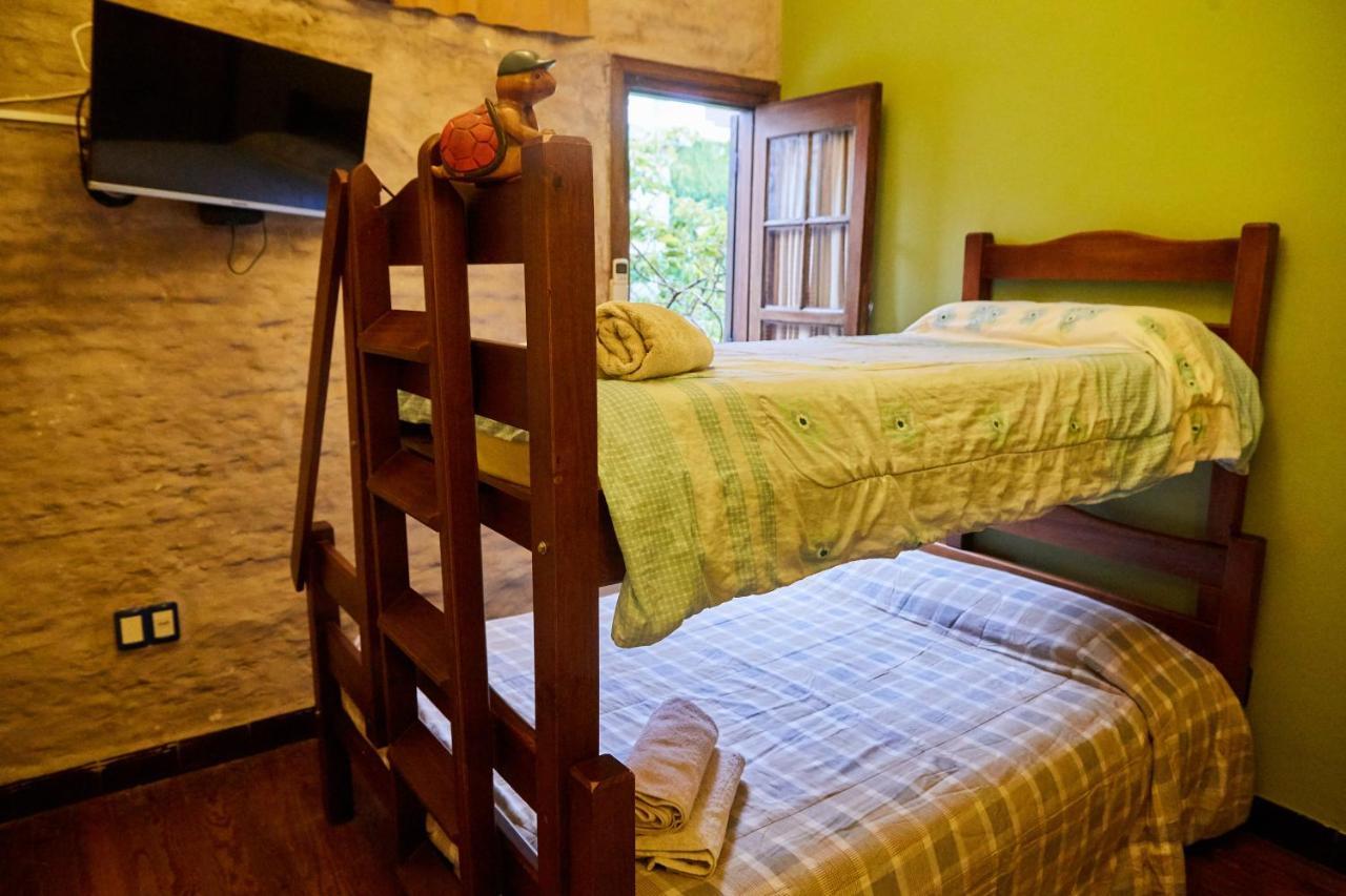 Una Noche Más B&B Montevideo Esterno foto