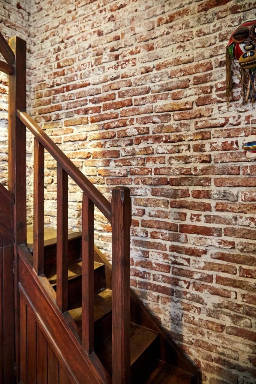 Una Noche Más B&B Montevideo Esterno foto