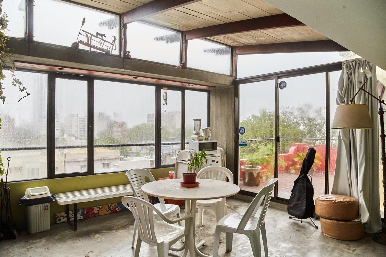Una Noche Más B&B Montevideo Esterno foto