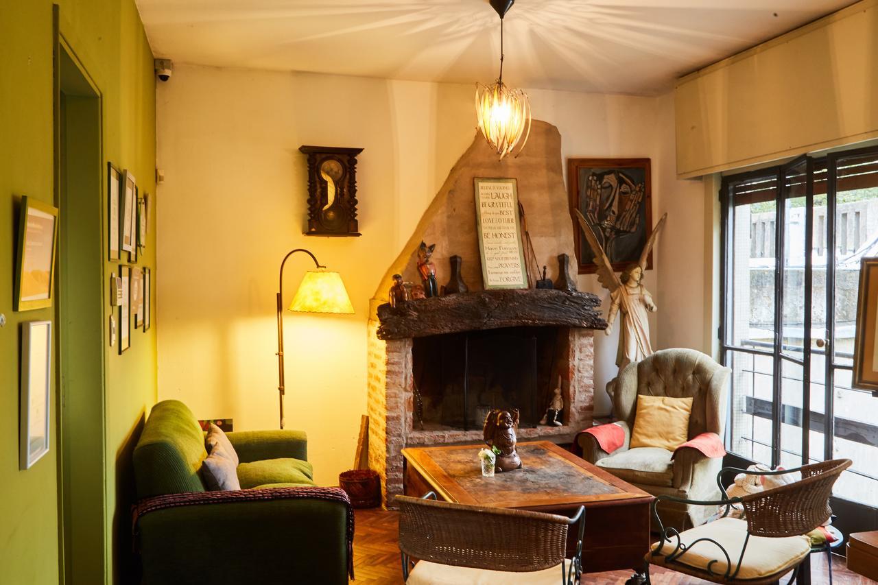 Una Noche Más B&B Montevideo Esterno foto